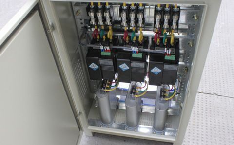 為什么大多數(shù)電力電容器的額定電壓會選擇450V或480V？